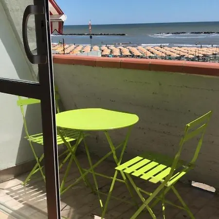Piramide13 Fronte Mare Direkt Am Mit Solarium Terrasse